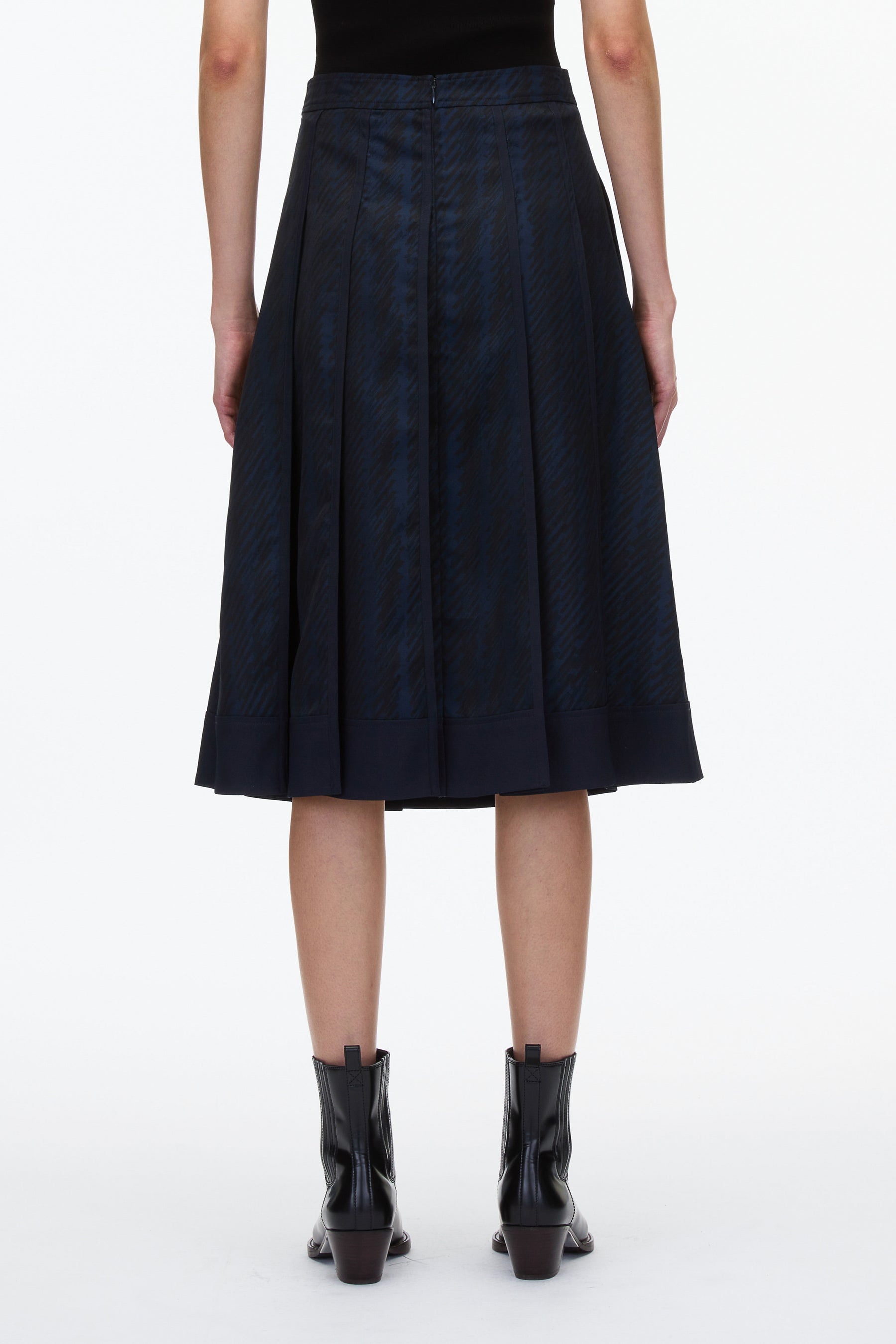 Jacquard Pleated Skirt with Tie Waist - 4