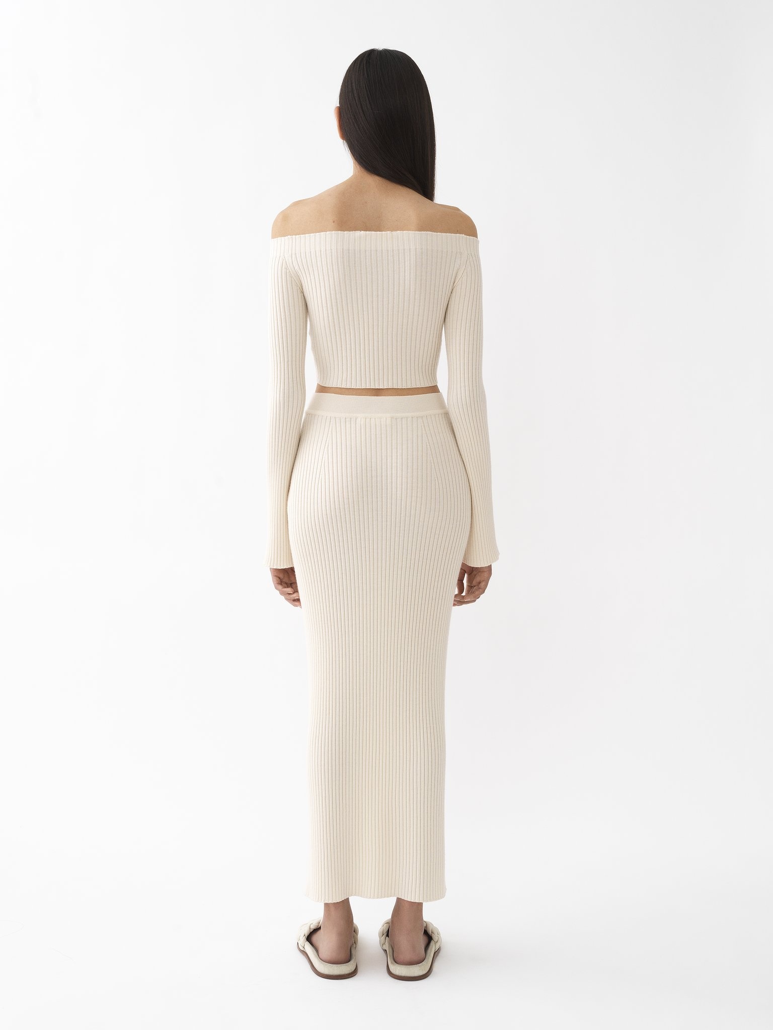 FITTED MID-LENGTH SKIRT - 3