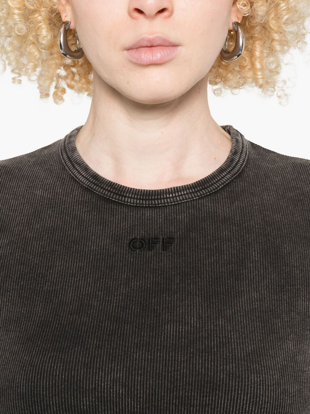 logo-embroidered T-shirt - 5