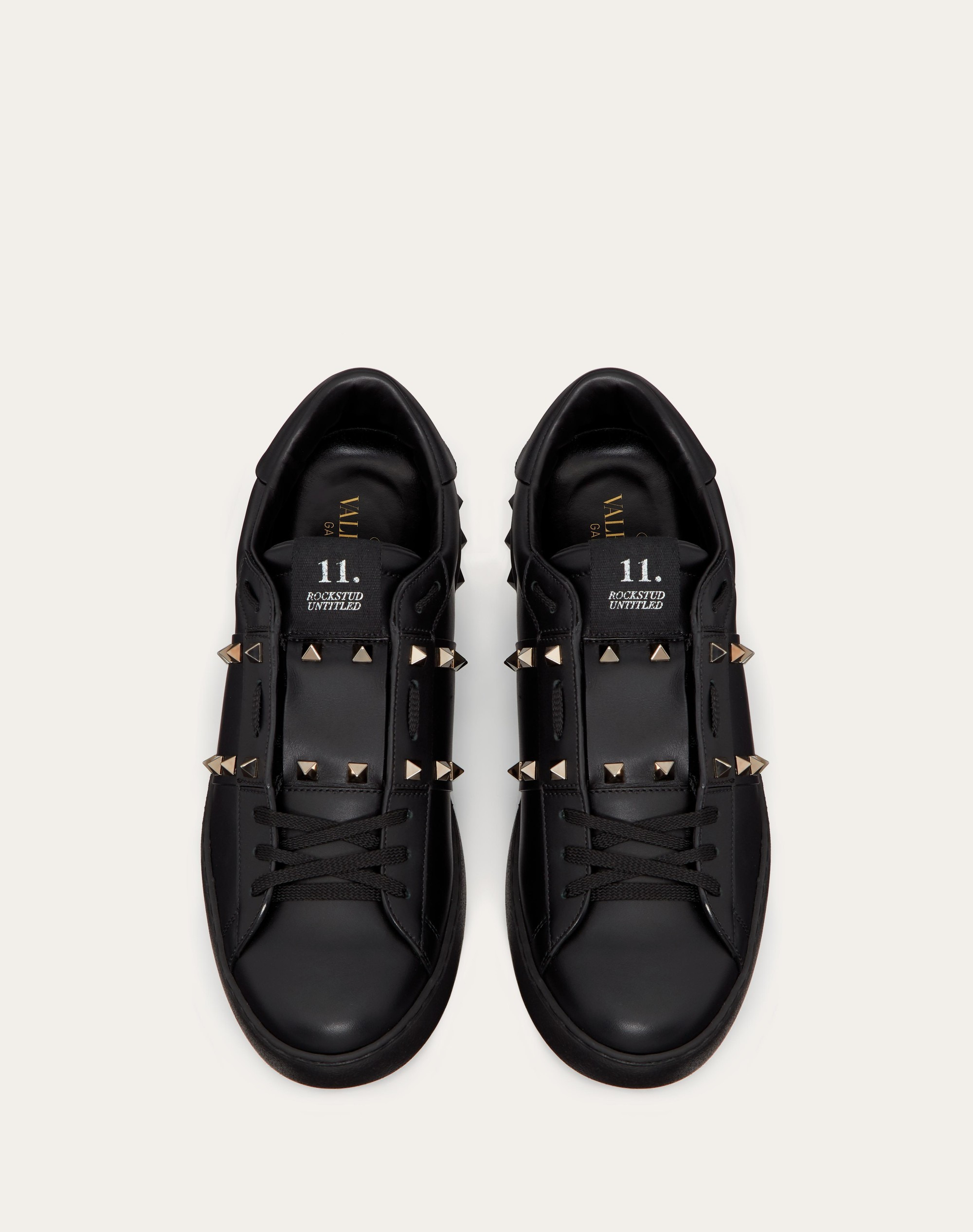 ROCKSTUD UNTITLED SNEAKER IN CALFSKIN LEATHER - 4