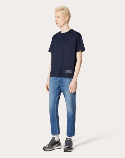 Valentino COTTON T-SHIRT WITH MAISON VALENTINO TAILORING LABEL outlook