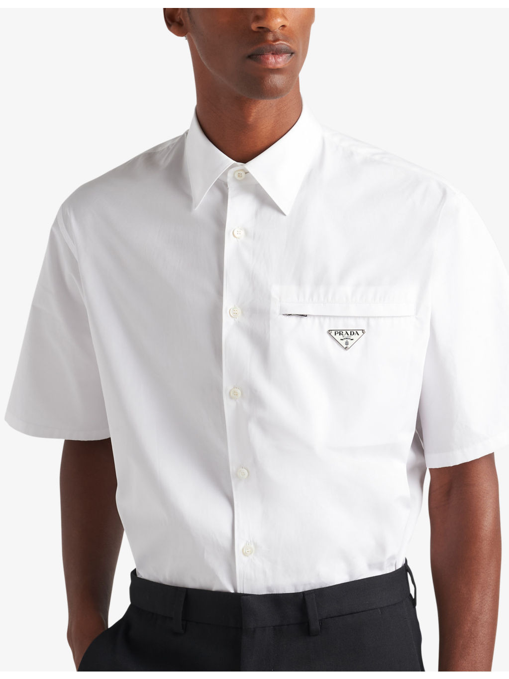 Brand-plaque short-sleeved regular-fit cotton shirt - 3