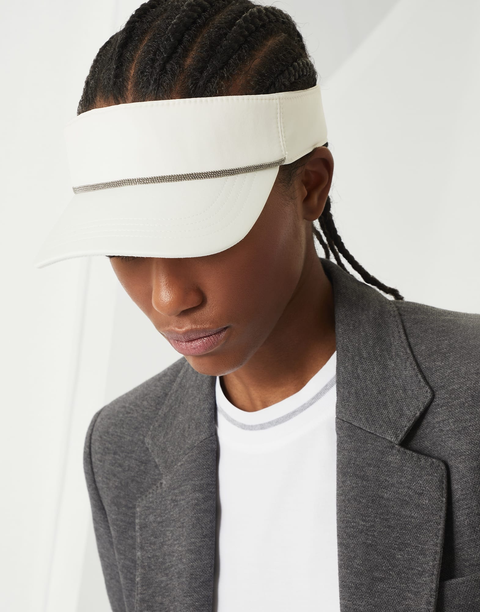 Nylon visor with shiny band - 3