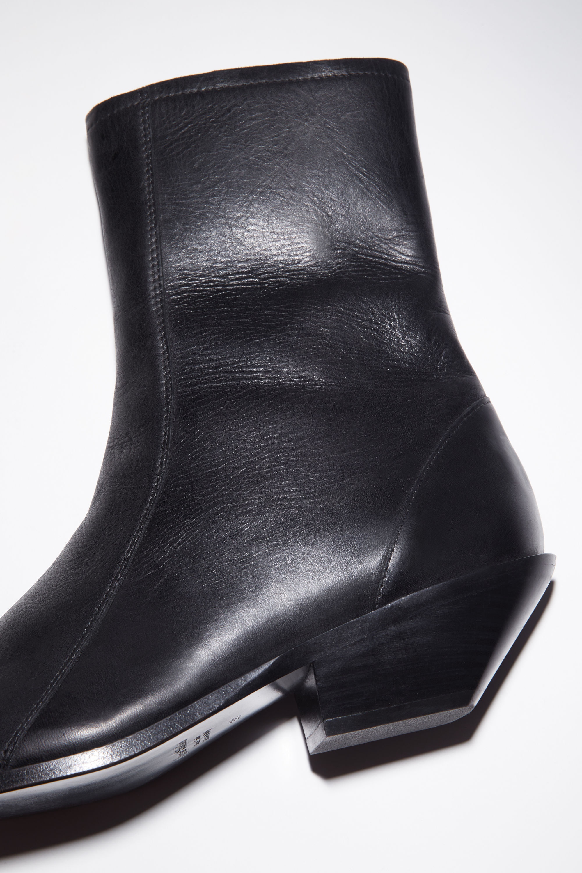 Leather ankle boots - Black - 6