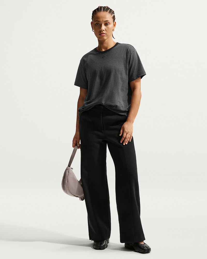 Nike Sportswear Women's Oversized Striped T-Shirt 4