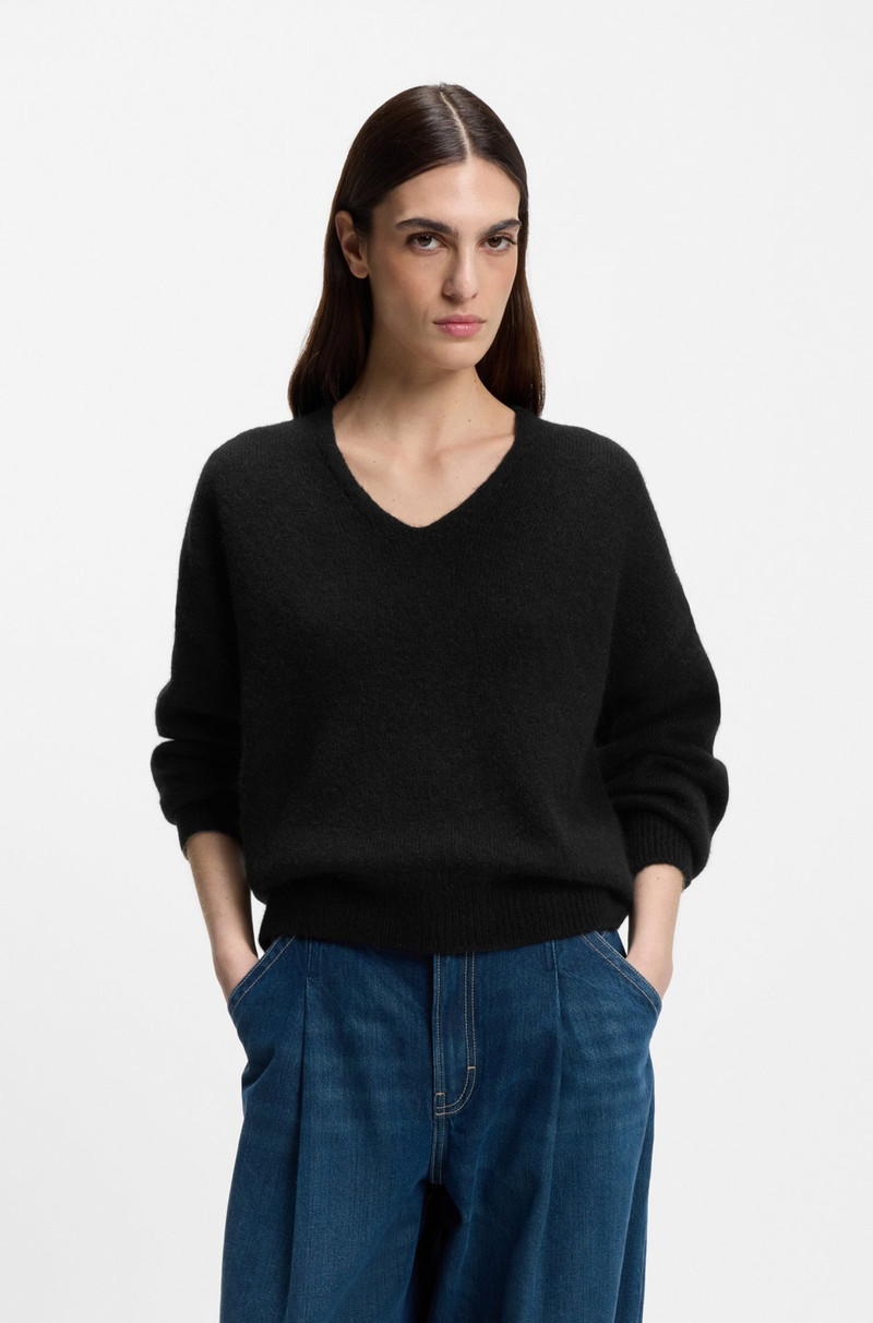 V-NECK SWEATER IN ITALIAN YARN 2