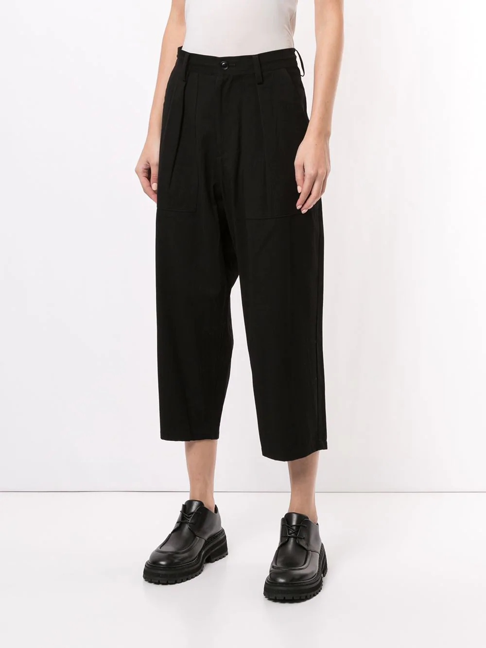 cropped pleat-detail trousers - 3