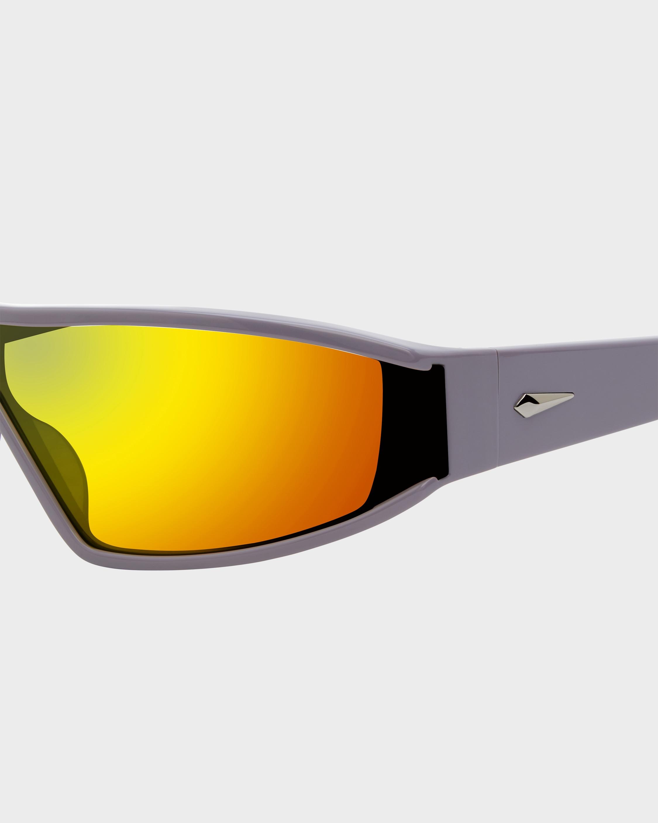 Cleo
Shield Sunglasses - 3