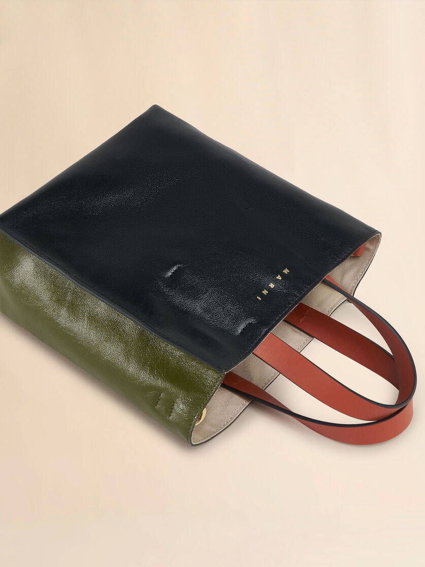 MUSEO SOFT MINI BAG IN BLACK AND GREEN LEATHER - 4