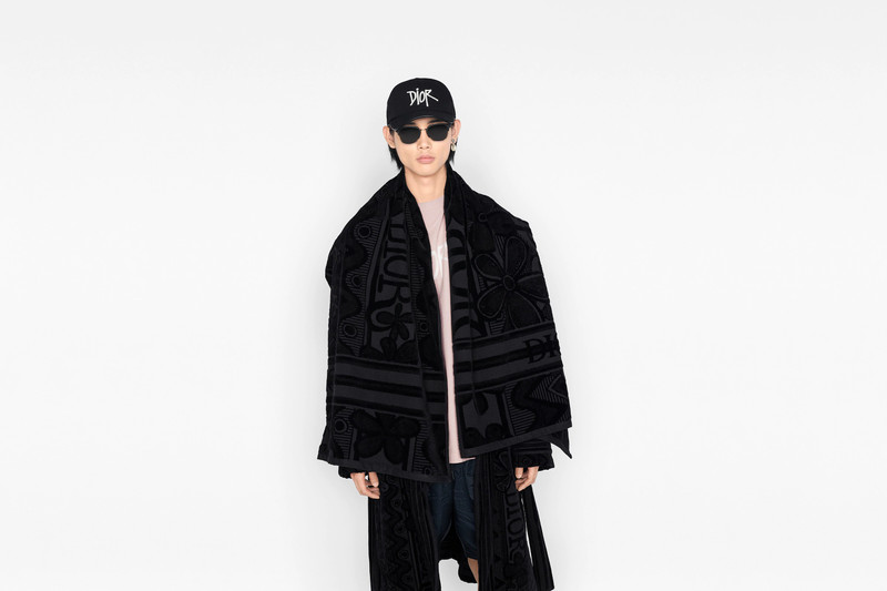DIOR AND SHAWN Beach Towel 4