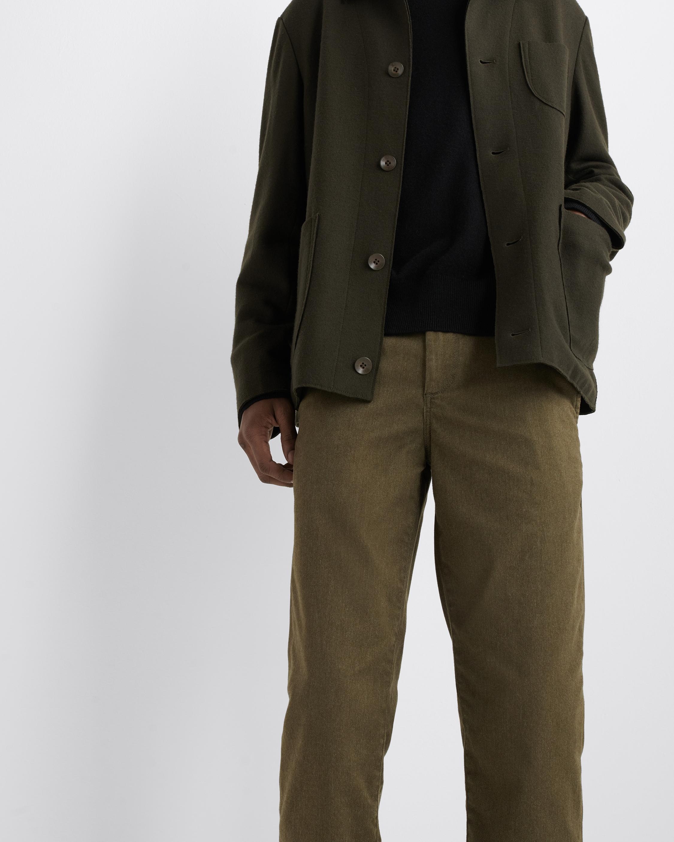 Fit 2 Brushed Twill Chino
Slim Fit - 6