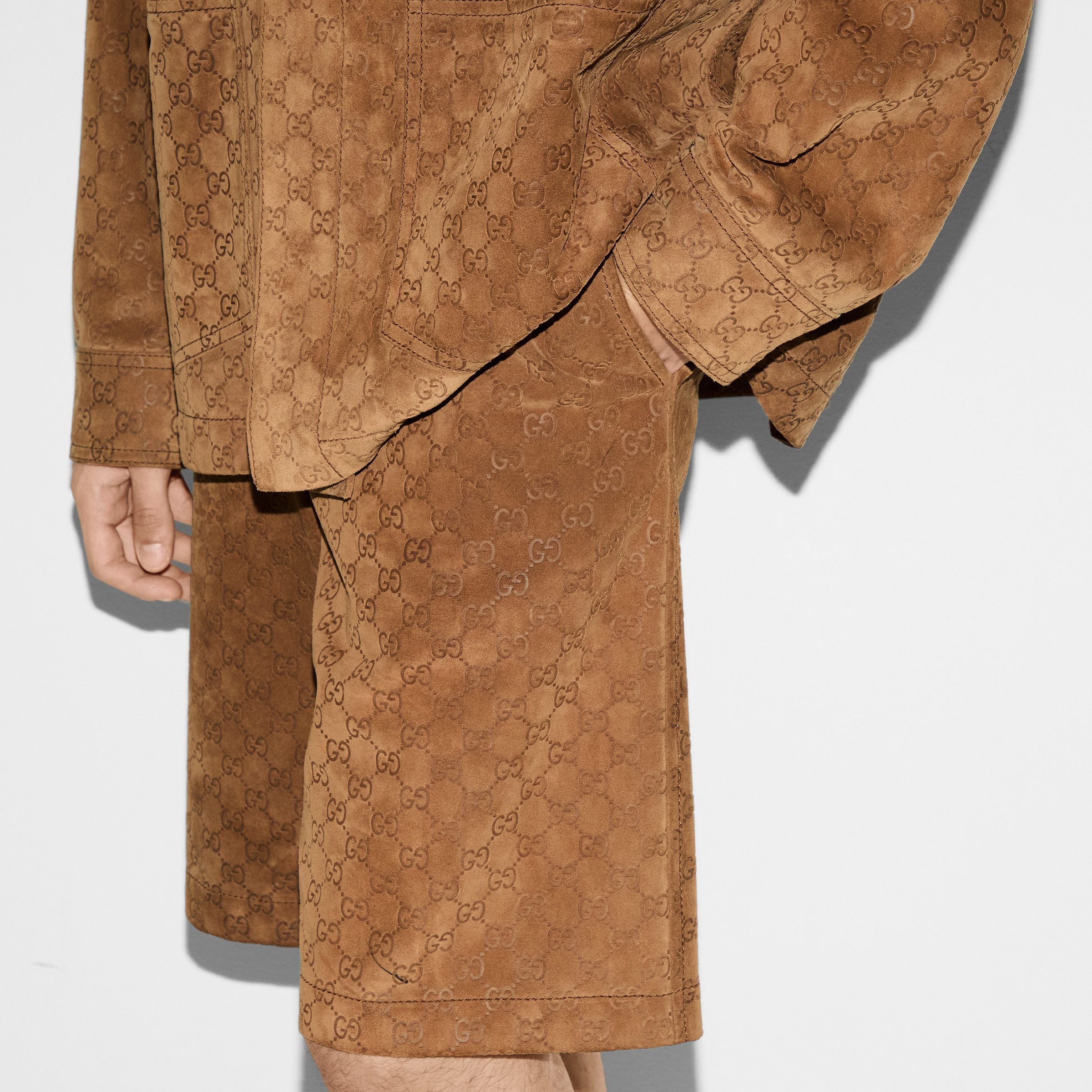 Embossed GG suede shorts - 5