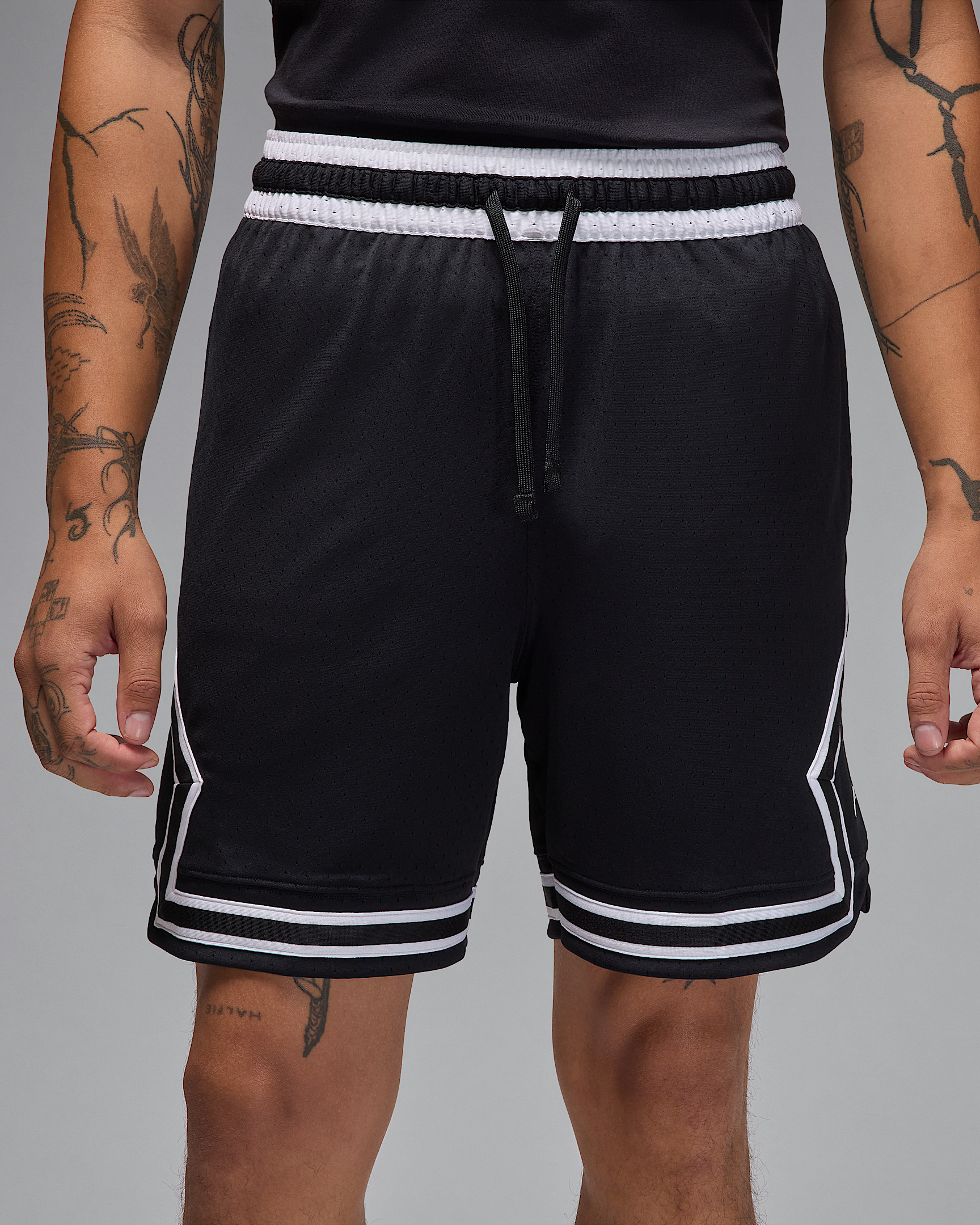 Jordan Sport Men's Dri-FIT Mesh Diamond Shorts - 2