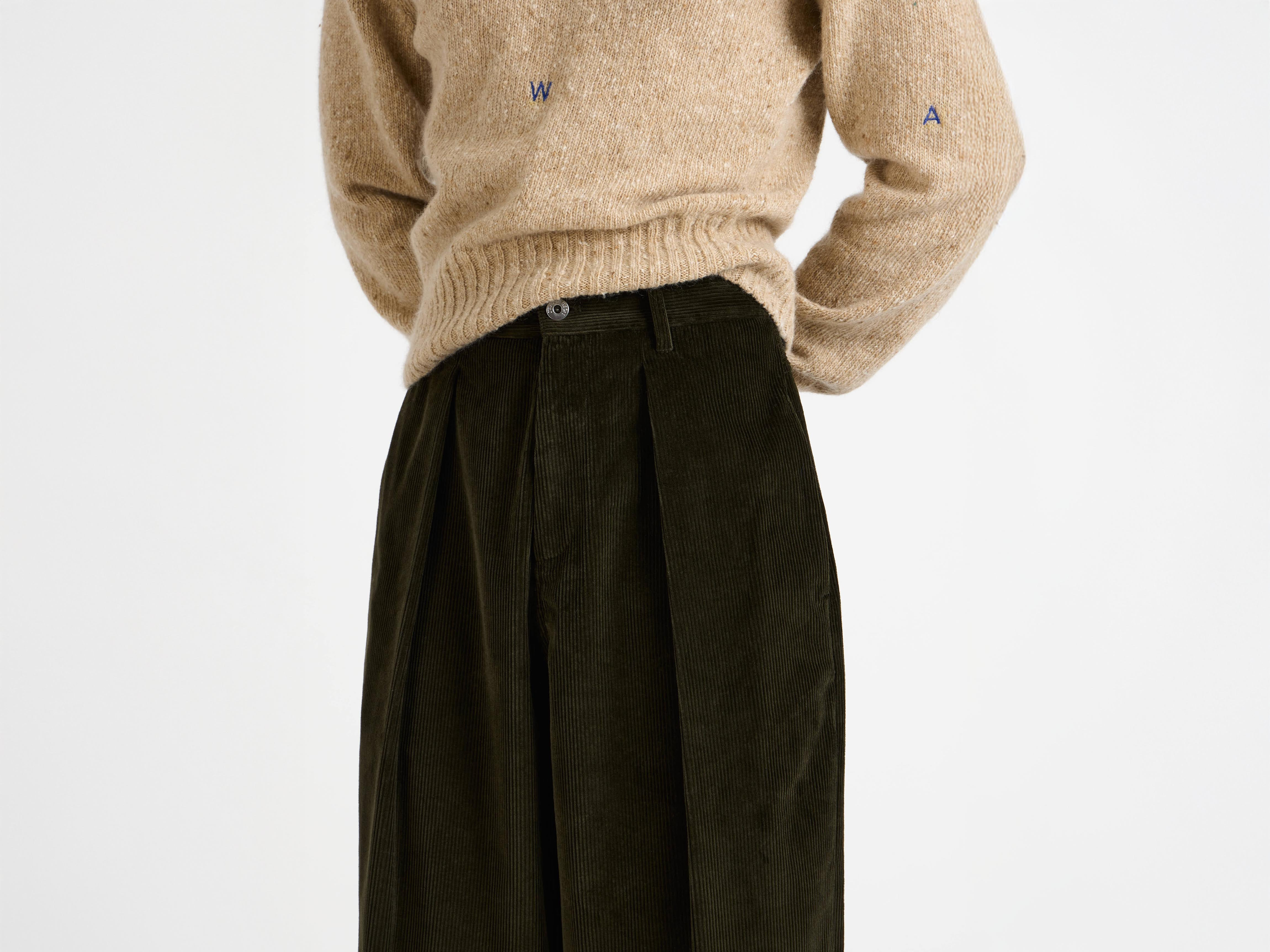 SINGLE PLEAT TROUSERS IN MOSS - 5