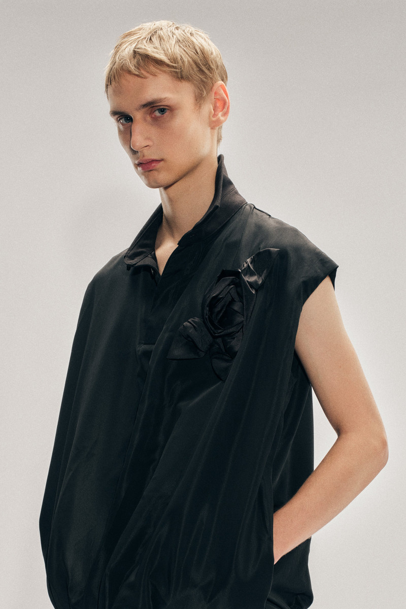 Draped Bubble Hem Pressed Rosette Top 4