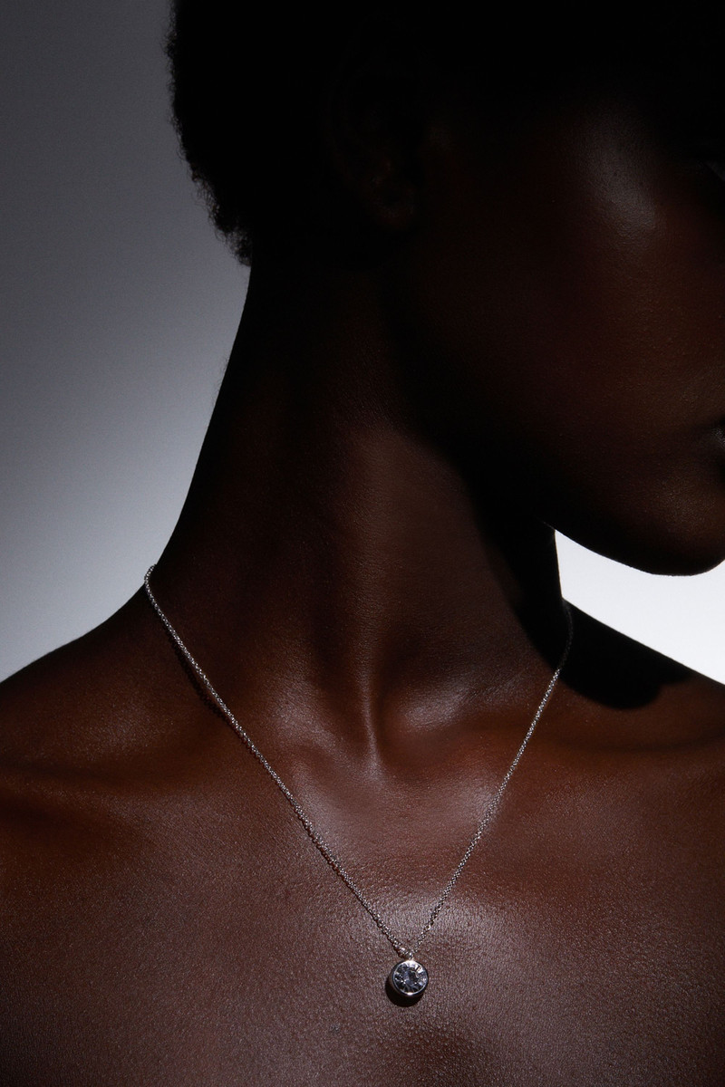 KAREN MILLEN Hand Set European Crystal Solitaire Pendant outlook