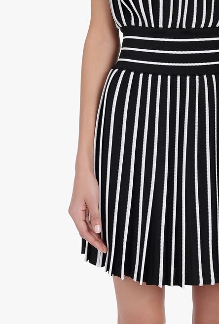 Short black and white striped jersey dress - 8