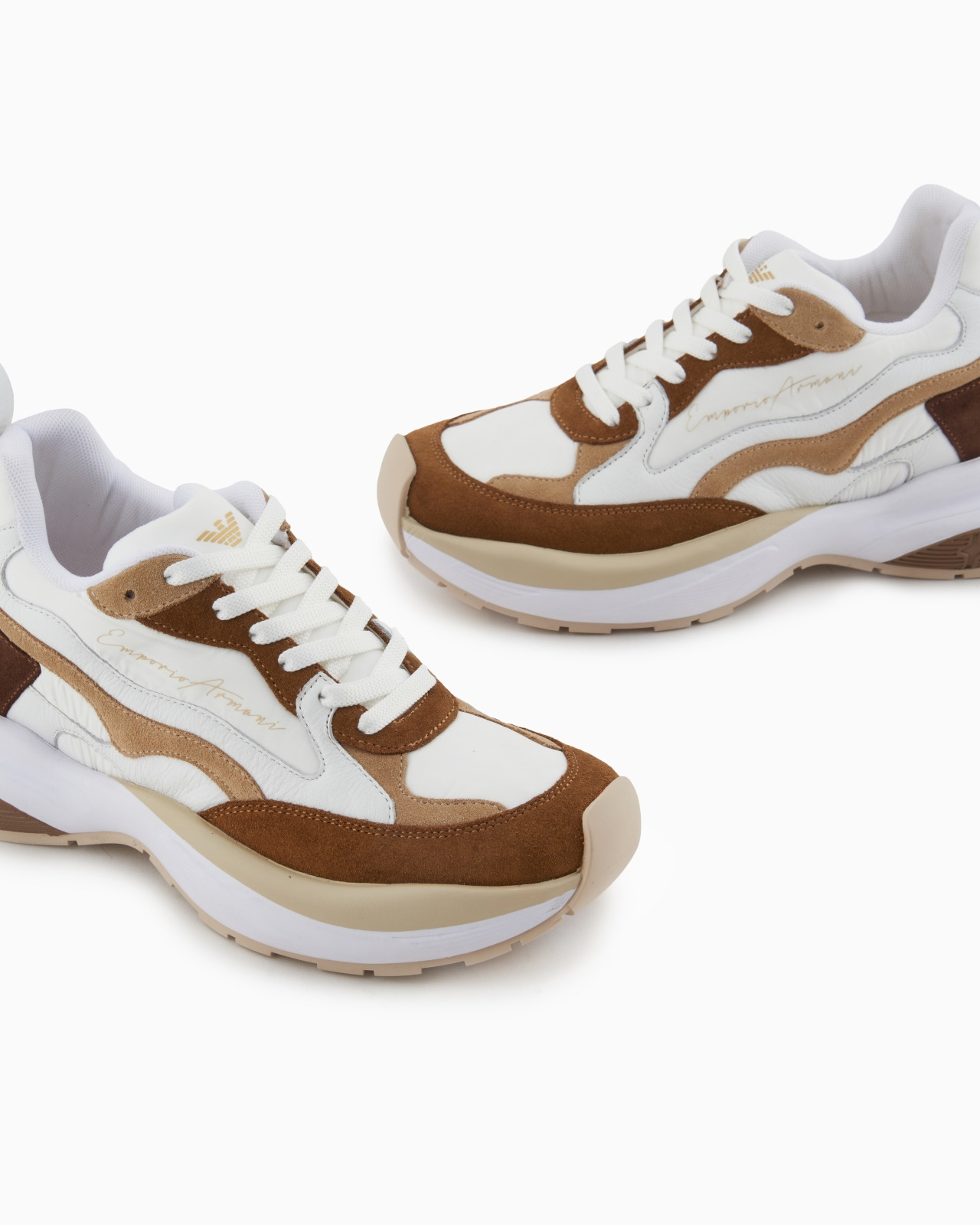 MESH SNEAKERS WITH LAMINATED DETAILS AND SIGNATURE LOGO - 5