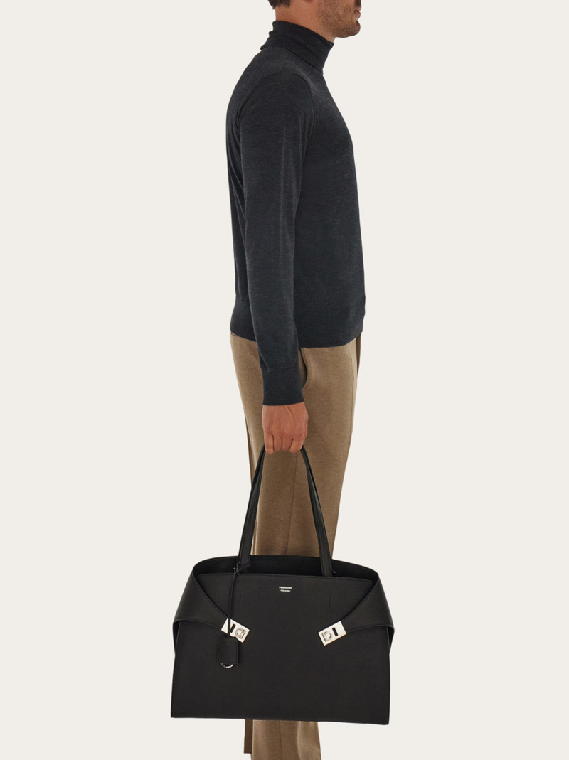 FERRAGAMO Hug shoulder bag outlook