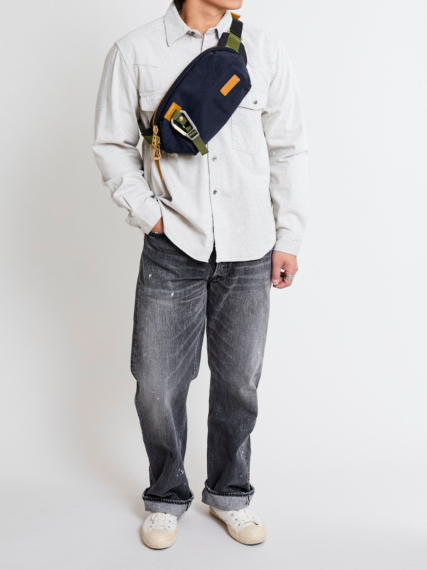 Link Waist Bag v2 in Navy - 11