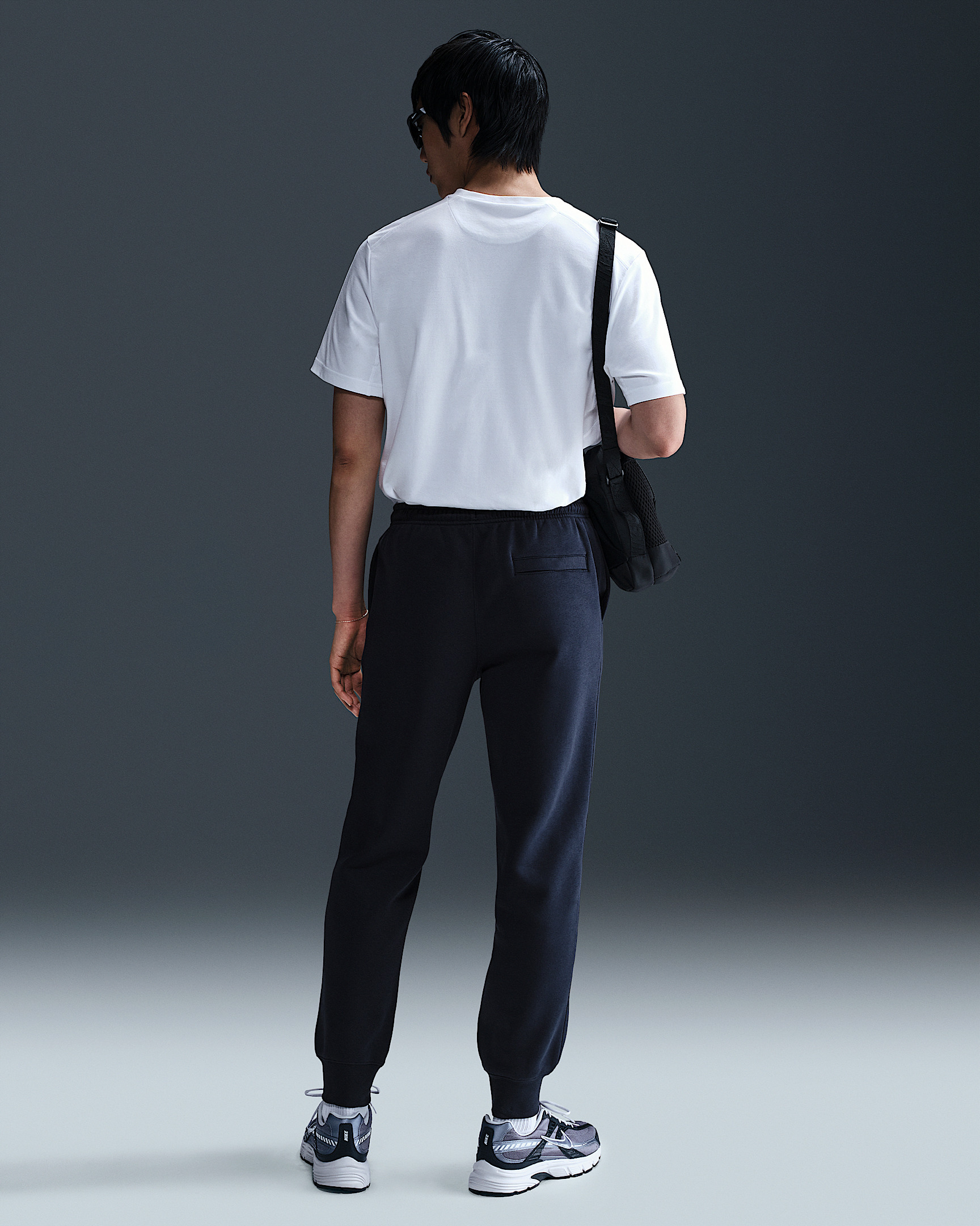 Nike Club Men's Joggers - 4