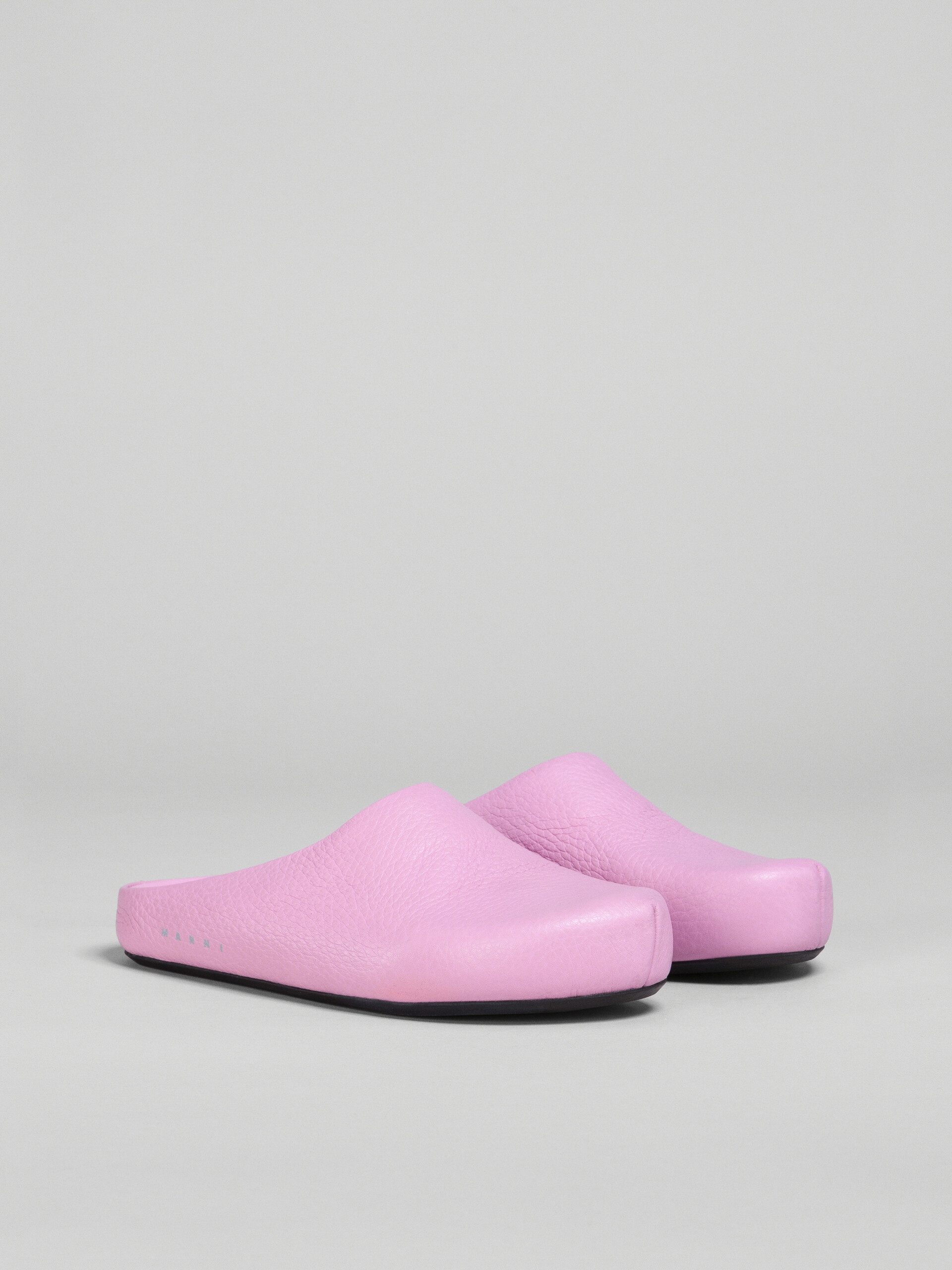 PINK LEATHER FUSSBETT SABOT - 2