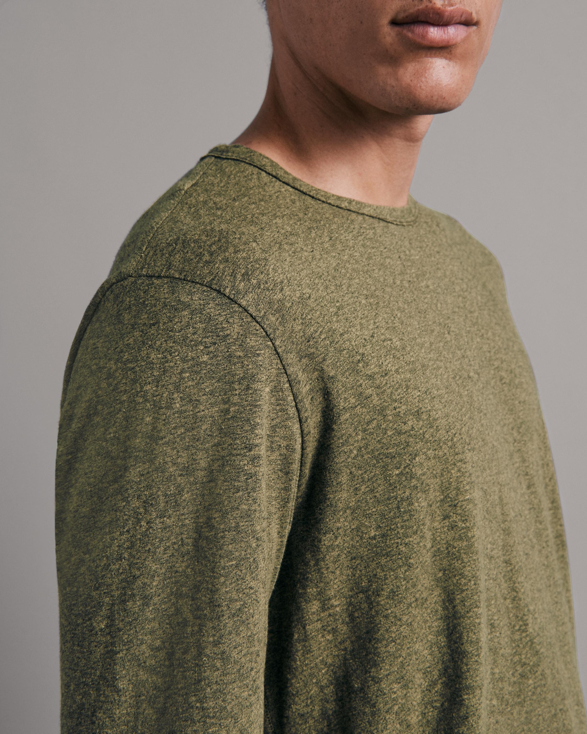 Haydon Jaspé Long Sleeve Tee
Cotton T-Shirt - 6