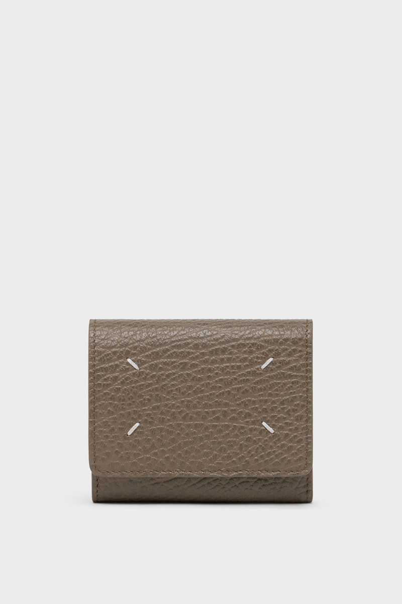 Four Stitches Wallet 1