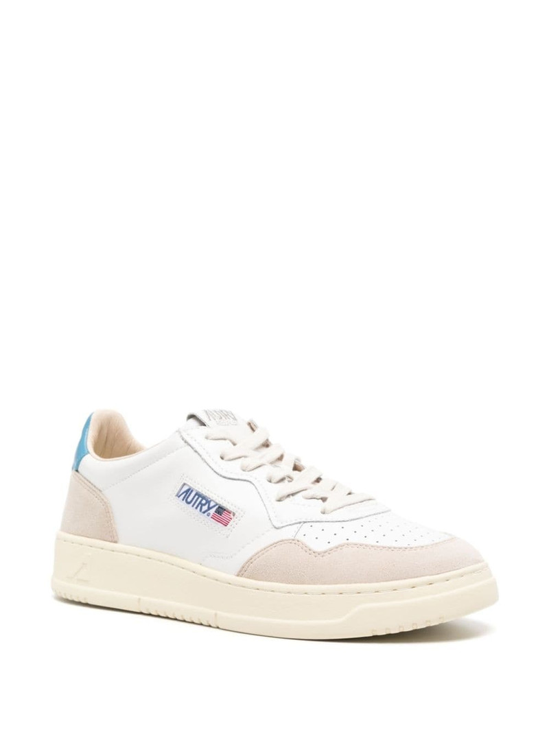 AUTRY Medalist Low sneakers outlook