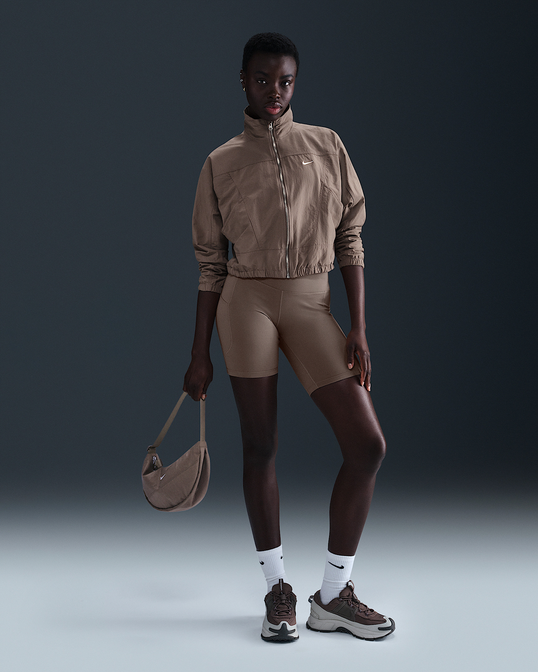 Nike Sportswear Everything Wovens Women's Oversized Repel UV Protection Jacket - 4