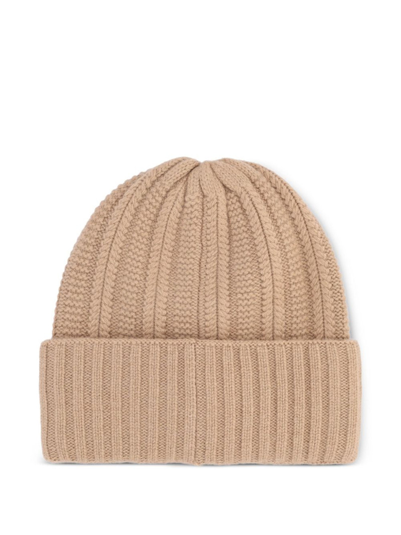 Max Mara ribbed logo-patch beanies outlook