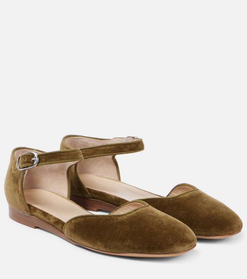 Velvet flats 1