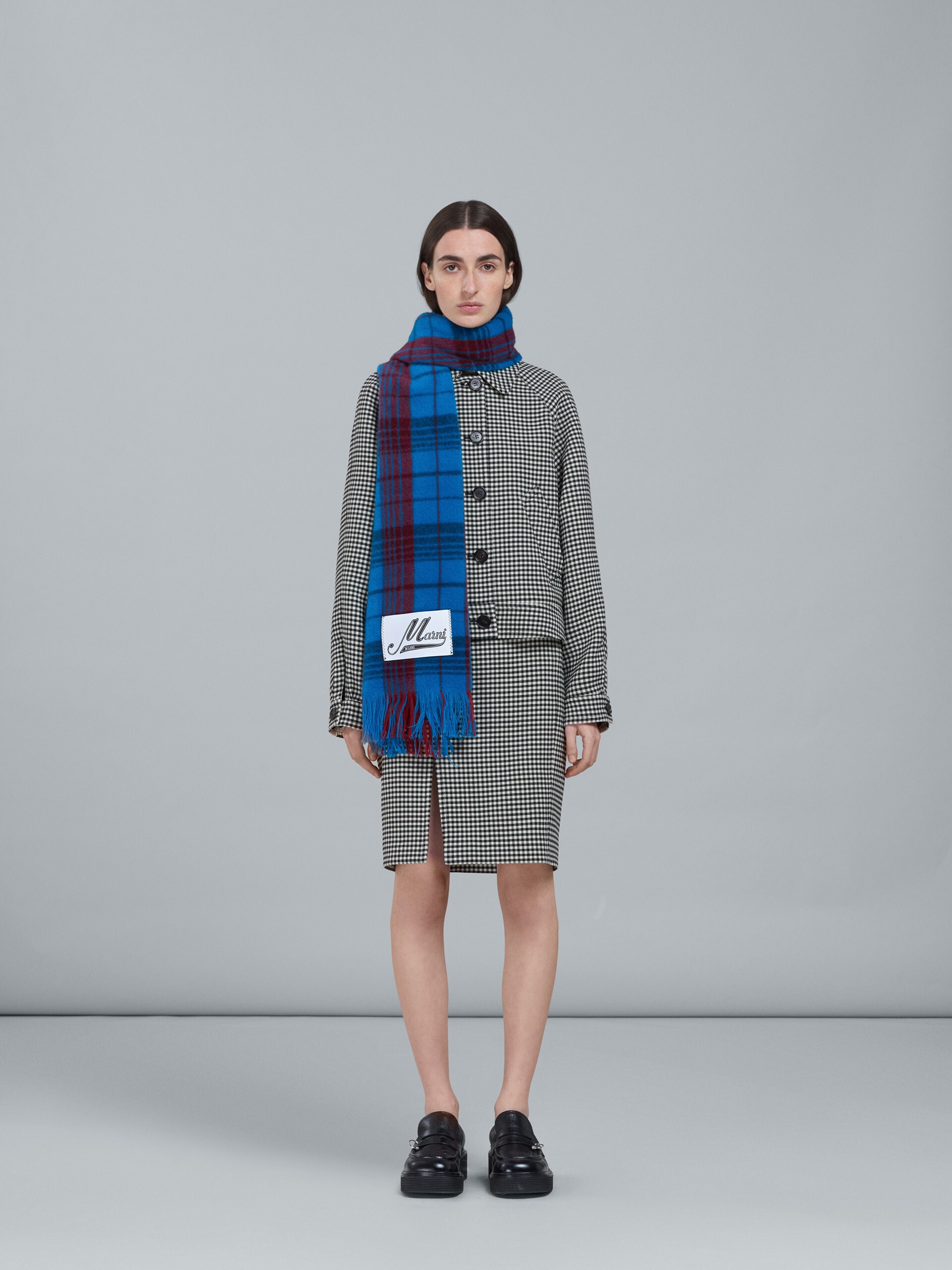BLUE CHECK WOOL SCARF - 2