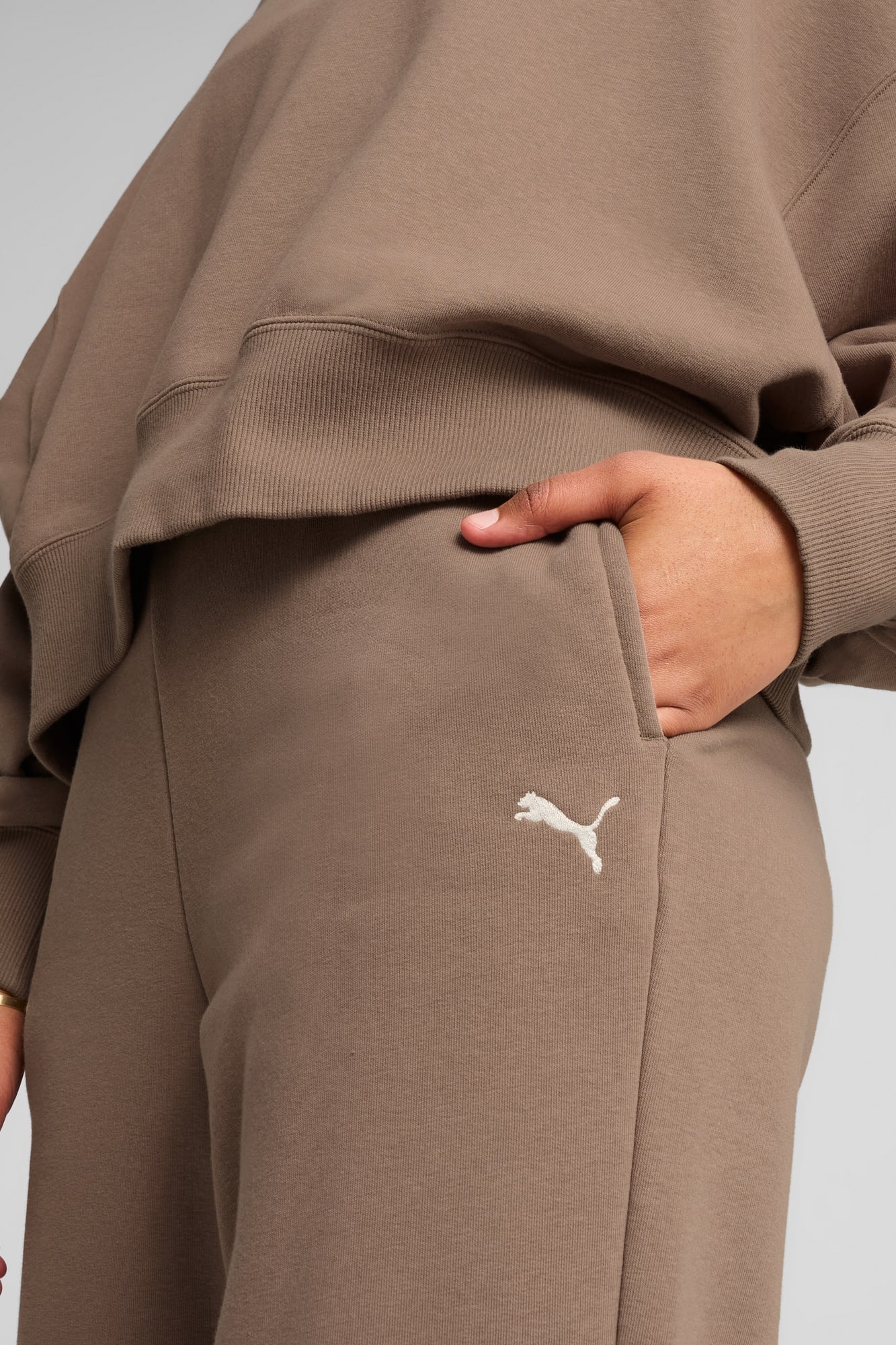 Wardrobe Essentials Women's Relaxed Sweatpants - 4
