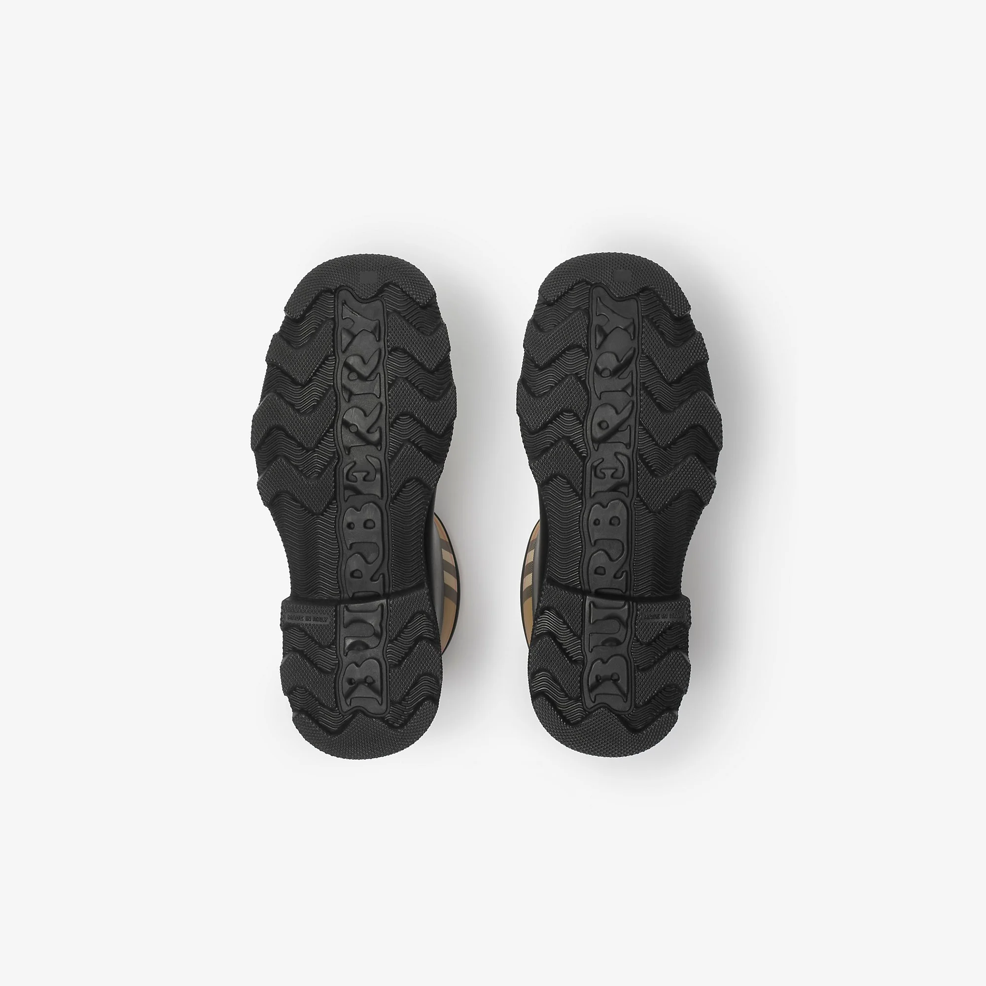 Burberry Rubber Marsh Stamp Low Boots​ | REVERSIBLE
