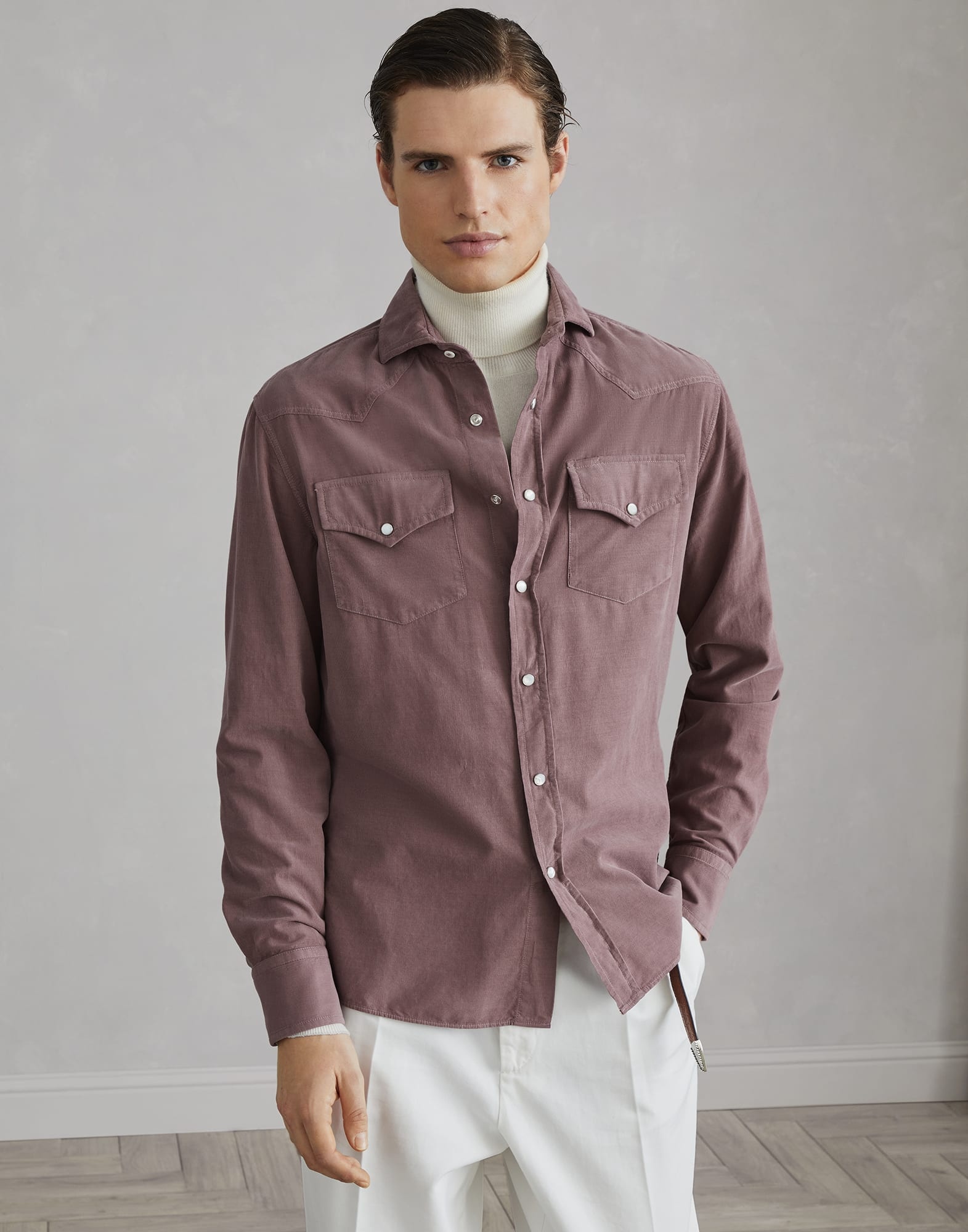 Garment-dyed easy fit western shirt in narrow wale corduroy - 1