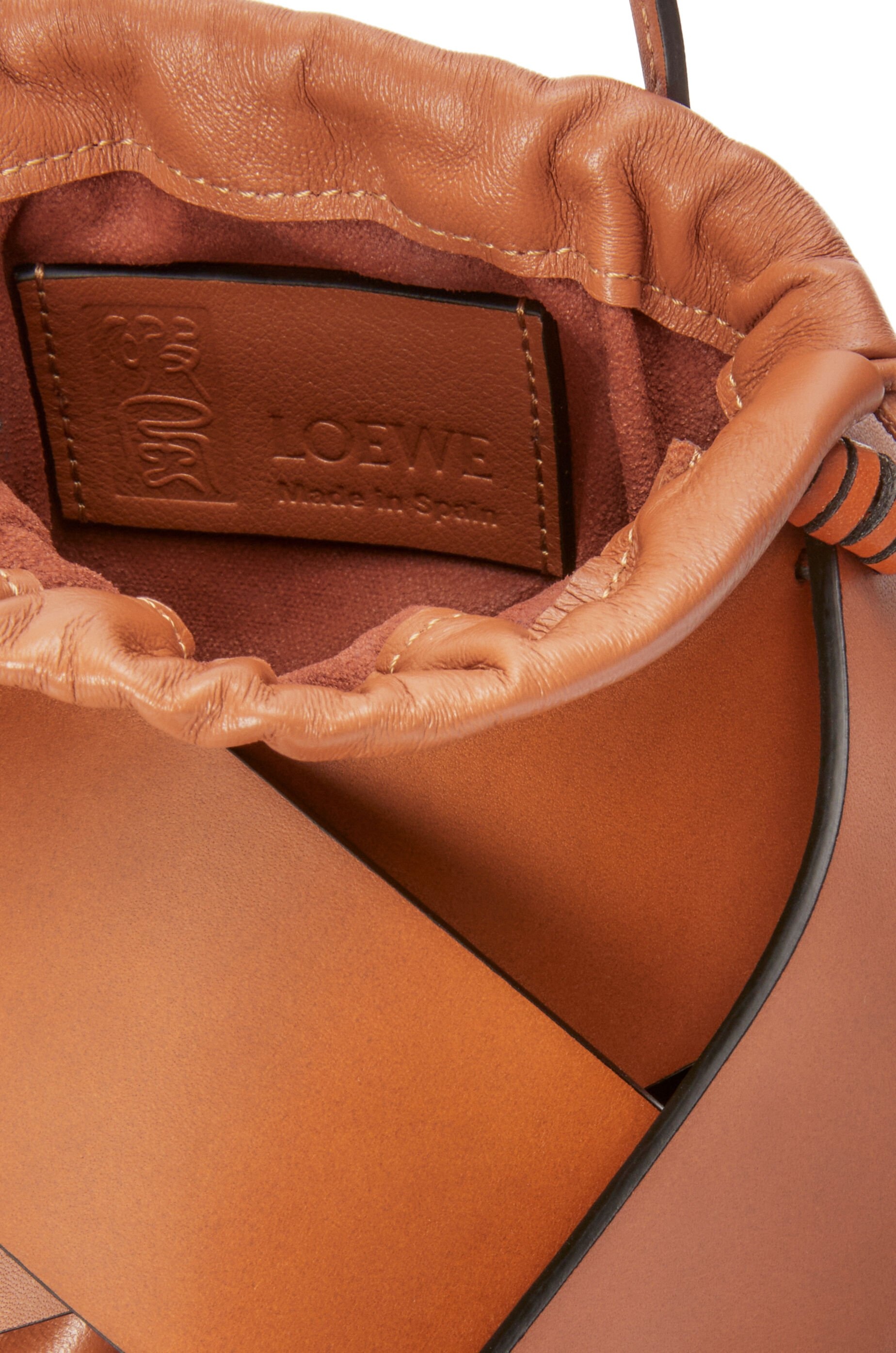Interlaced pocket in calfskin - 4