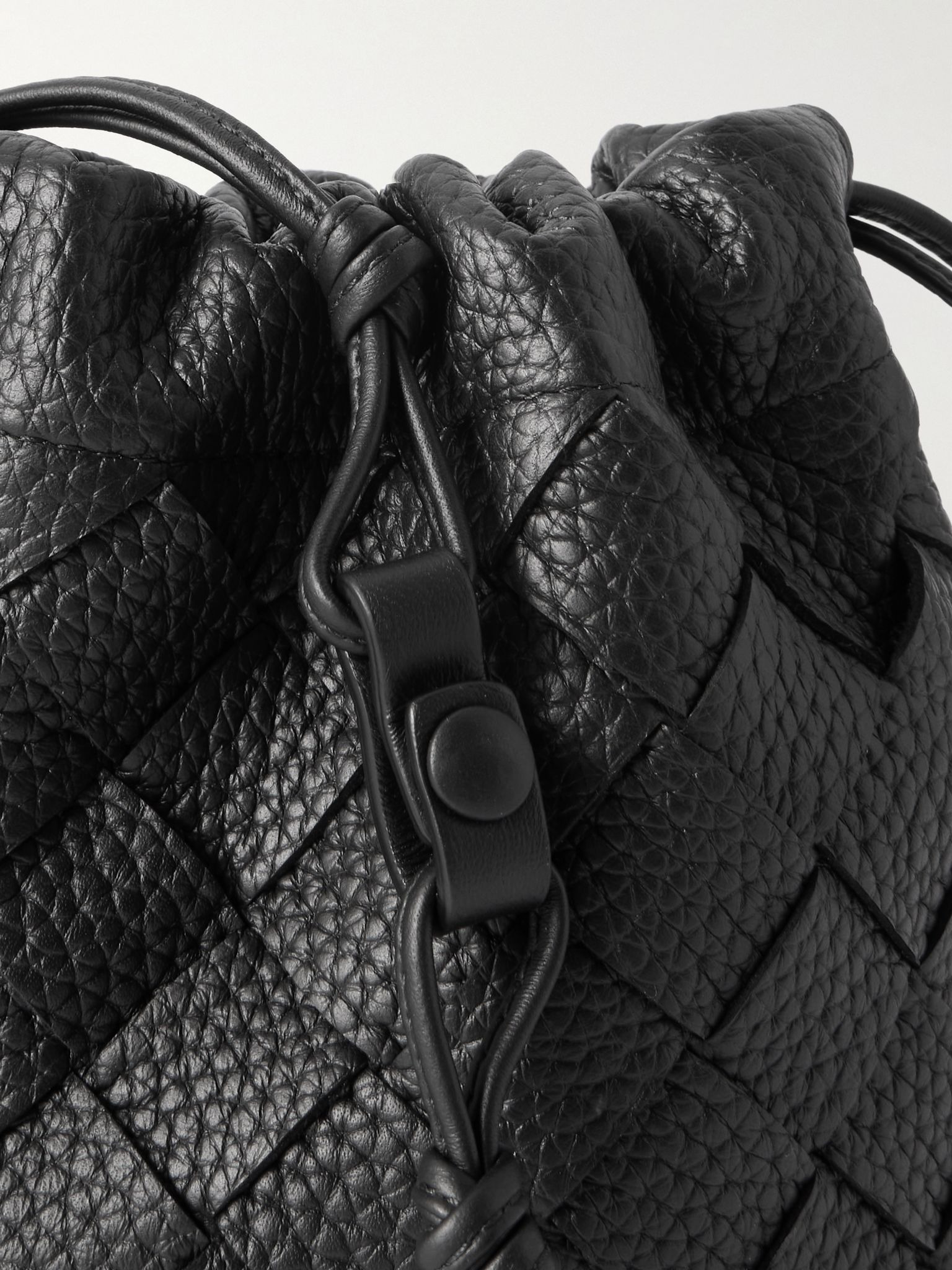 Intrecciato Full-Grain Leather Pouch Black - 4