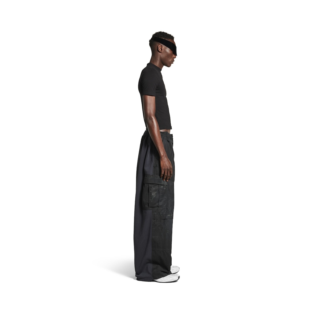 Men's Hybrid Large Fit Pants in Black/navy - 3