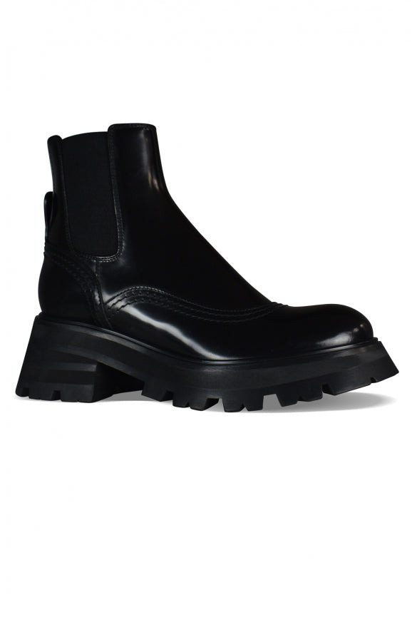 Alexander Mcqueen Women Wander Chelsea Boots - 3