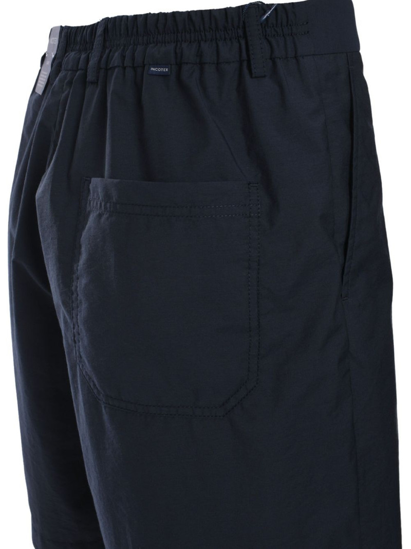 straight shorts 3