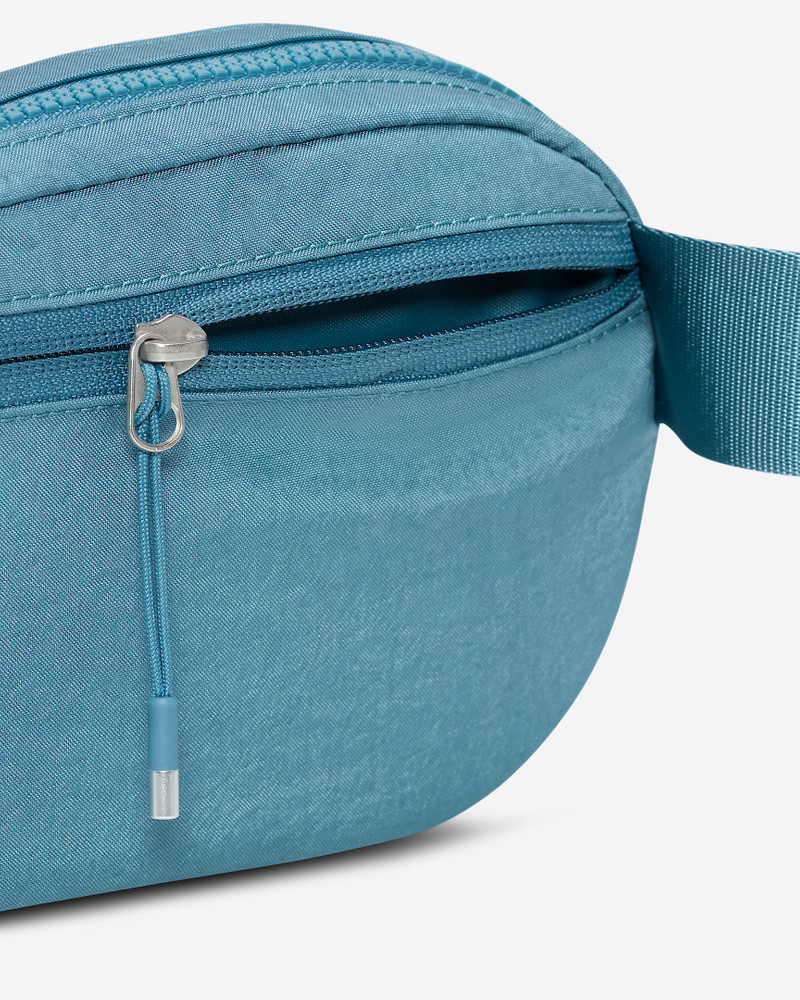 Nike Aura Crossbody Bag (2L) 5