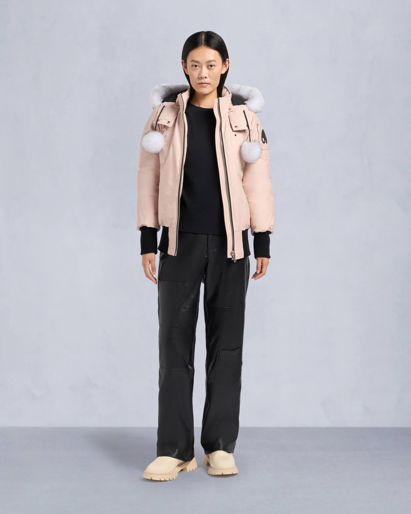 MOOSE KNUCKLES ORIGINAL DEBBIE BOMBER NEOSHEAR outlook