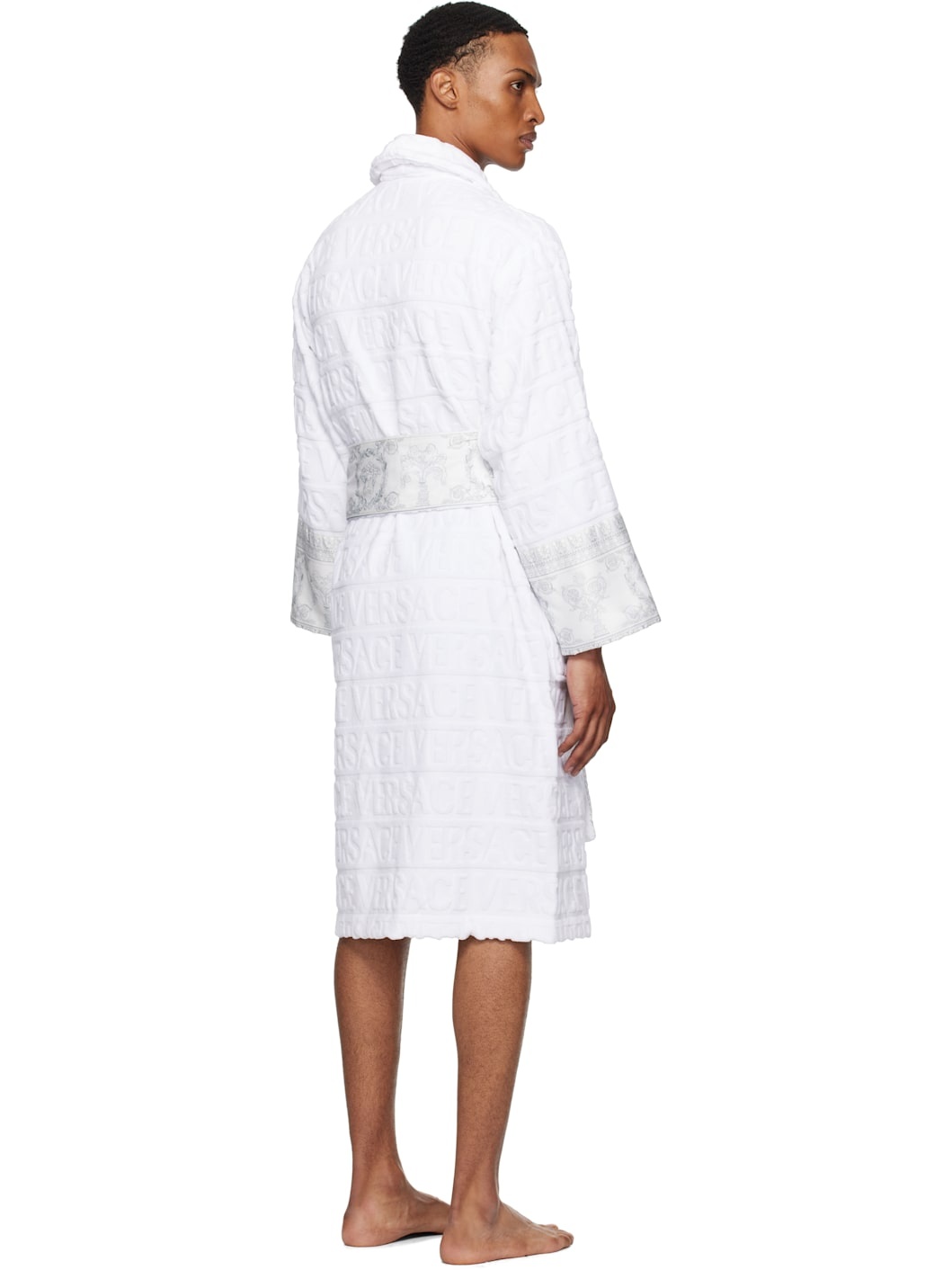 White 'I Heart Baroque' Bathrobe - 3