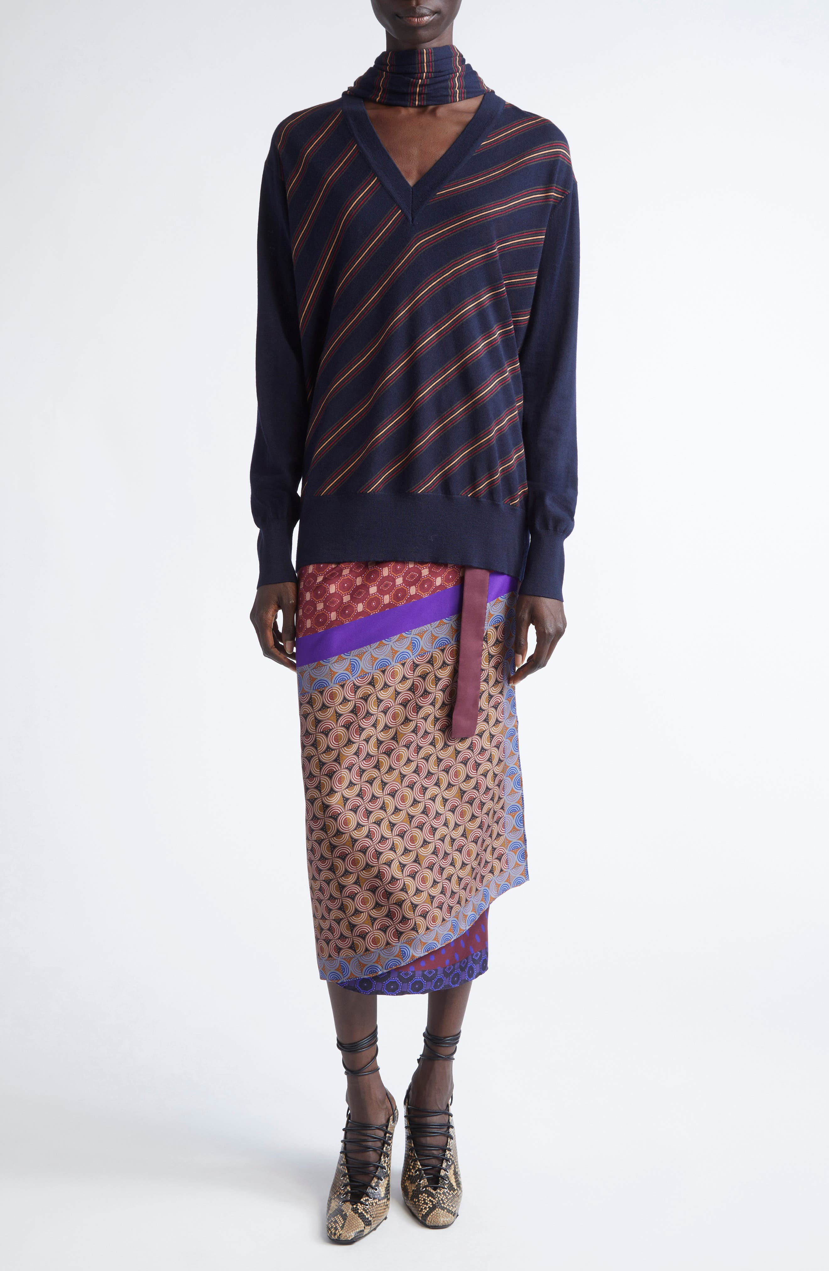 Dries Van Noten Tishana Merino Wool V-Neck Sweater in Navy at Nordstrom - 2