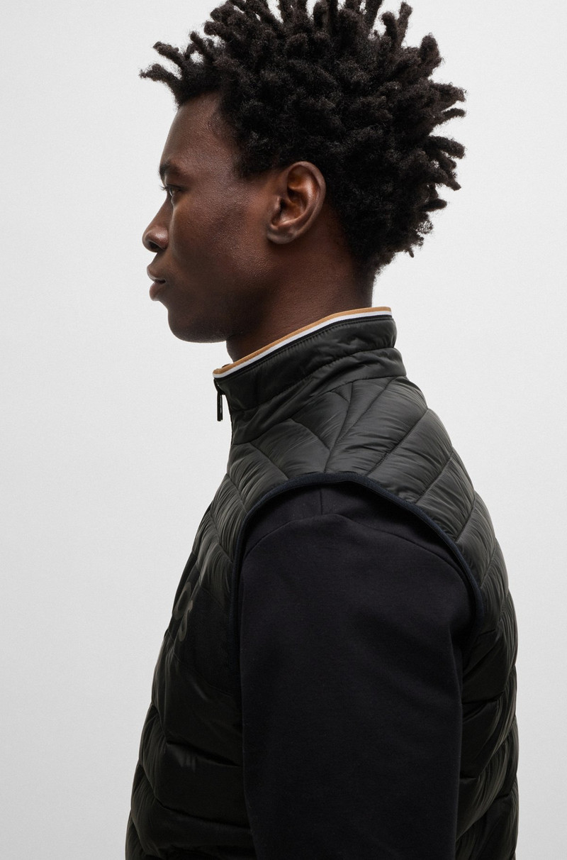 WATER-REPELLENT GILET WITH 3D-LOGO TAPE 6