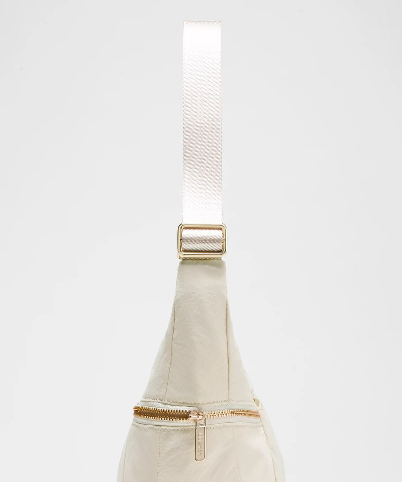 Slouchy Sling Bag 6L *Metal Hardware 4