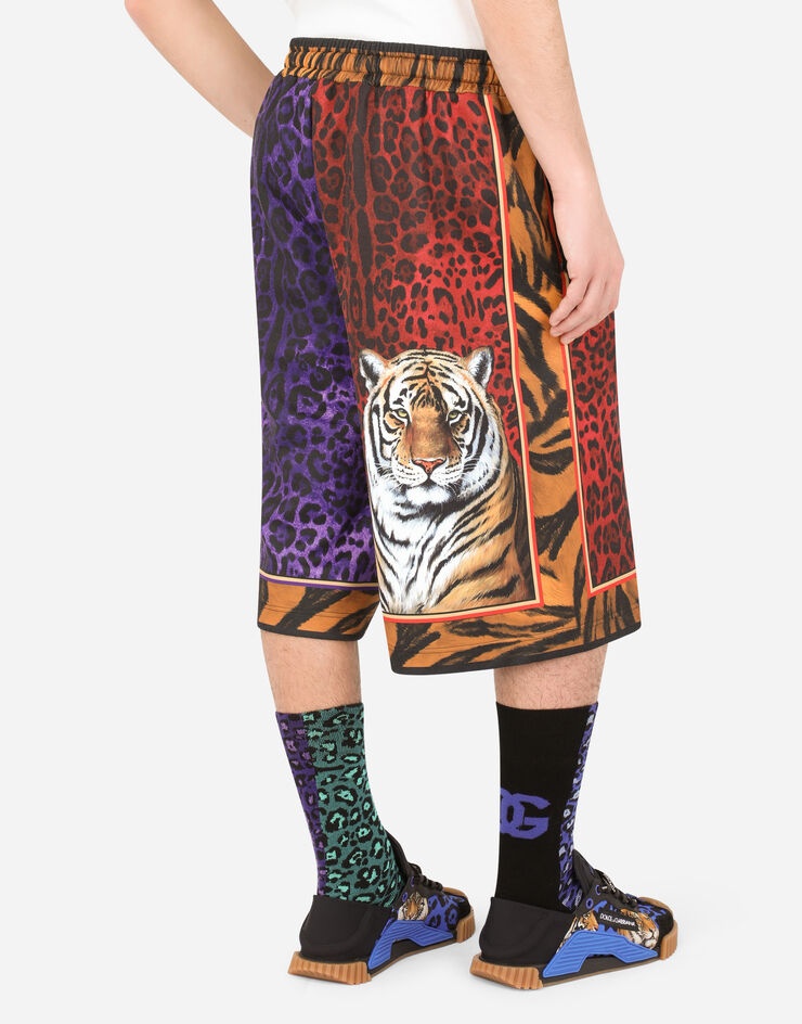 Technical jersey jogging shorts with tiger print - 5