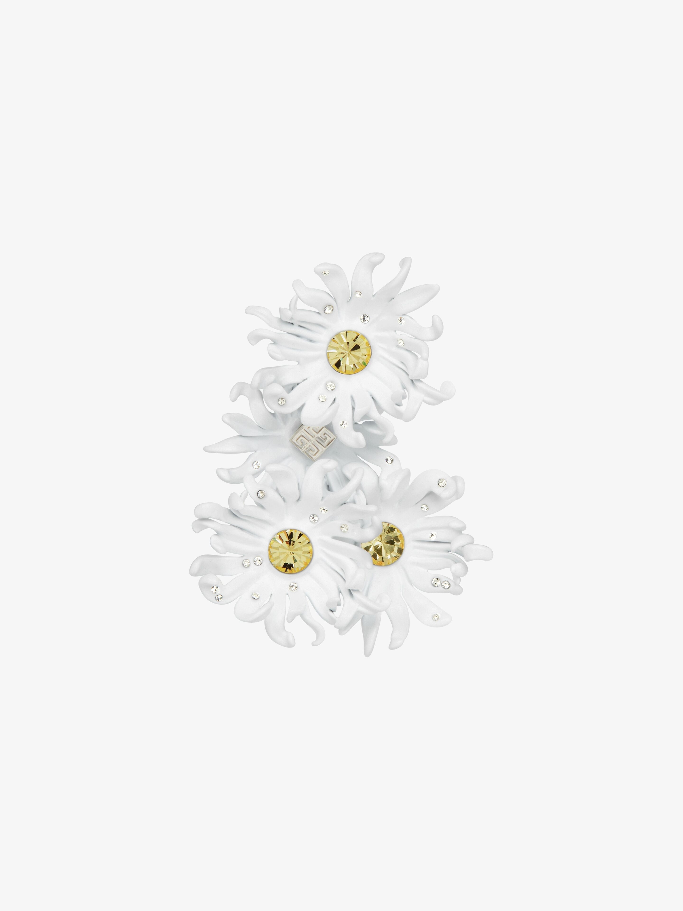 DAISY CLIP EARRING IN METAL AND ENAMEL WITH CRYSTALS - 1