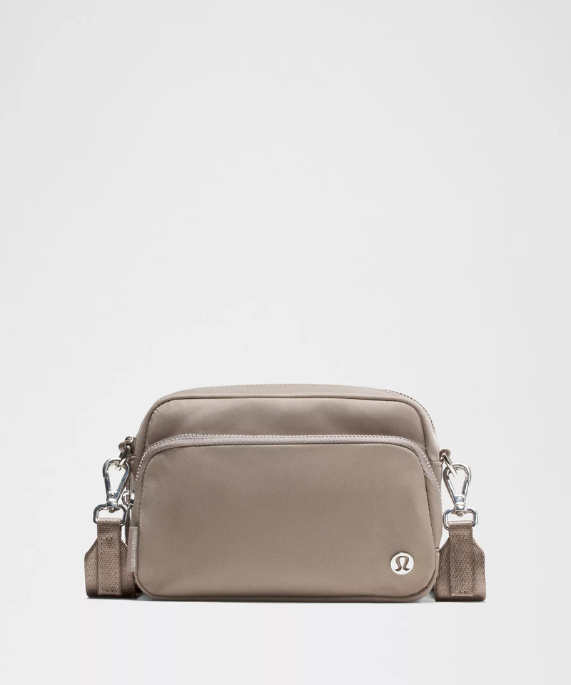 Everywhere Crossbody Bag 2L *Metal Hardware 1